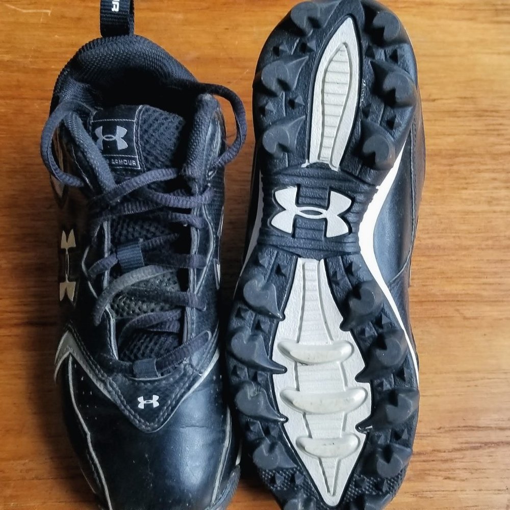 Kid's Baseball Shoes